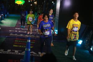 BIB: 4150, 34672
                            <button type="button" onclick="openModal(26275256)" class="btn btn-primary btn-sm float-right btn-popup" data-toggle="modal" data-target=".modal-high-quality">
                        <i class="fas fa-shopping-cart"></i> Add to Cart
                    </button>
                                            <button type="button" onclick="isThisMe(26275256, true)" class="btn btn-success btn-sm float-right btn-popup btn-isme hidden" data-toggle="tooltip" data-placement="bottom" title="นี่คือรูปของคุณใช่ไหม คลิกที่นี่เพื่อเอาเข้าอัลบั้ม">
                        <i class="fas fa-plus"></i> Add to album
                    </button>
                    <button type="button" onclick="isThisMe(26275256, false)" class="btn btn-warning btn-sm float-right btn-popup btn-isnotme hidden">
                        <i class="fas fa-ban"></i> Remove from album
                    </button>